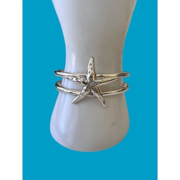 BRIGHTON “Cape Star” Starfish Bracelet Hinged Bangle SILVER Metal Sand Sea Life - Picture 1 of 6